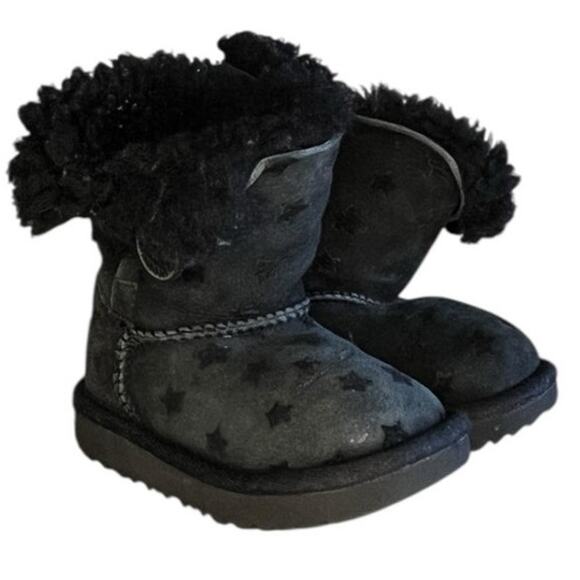 Girls UGG Bailey Button II Star Suede Faux Fur Lined Snow Boot Size 6 Black - Picture 3 of 6